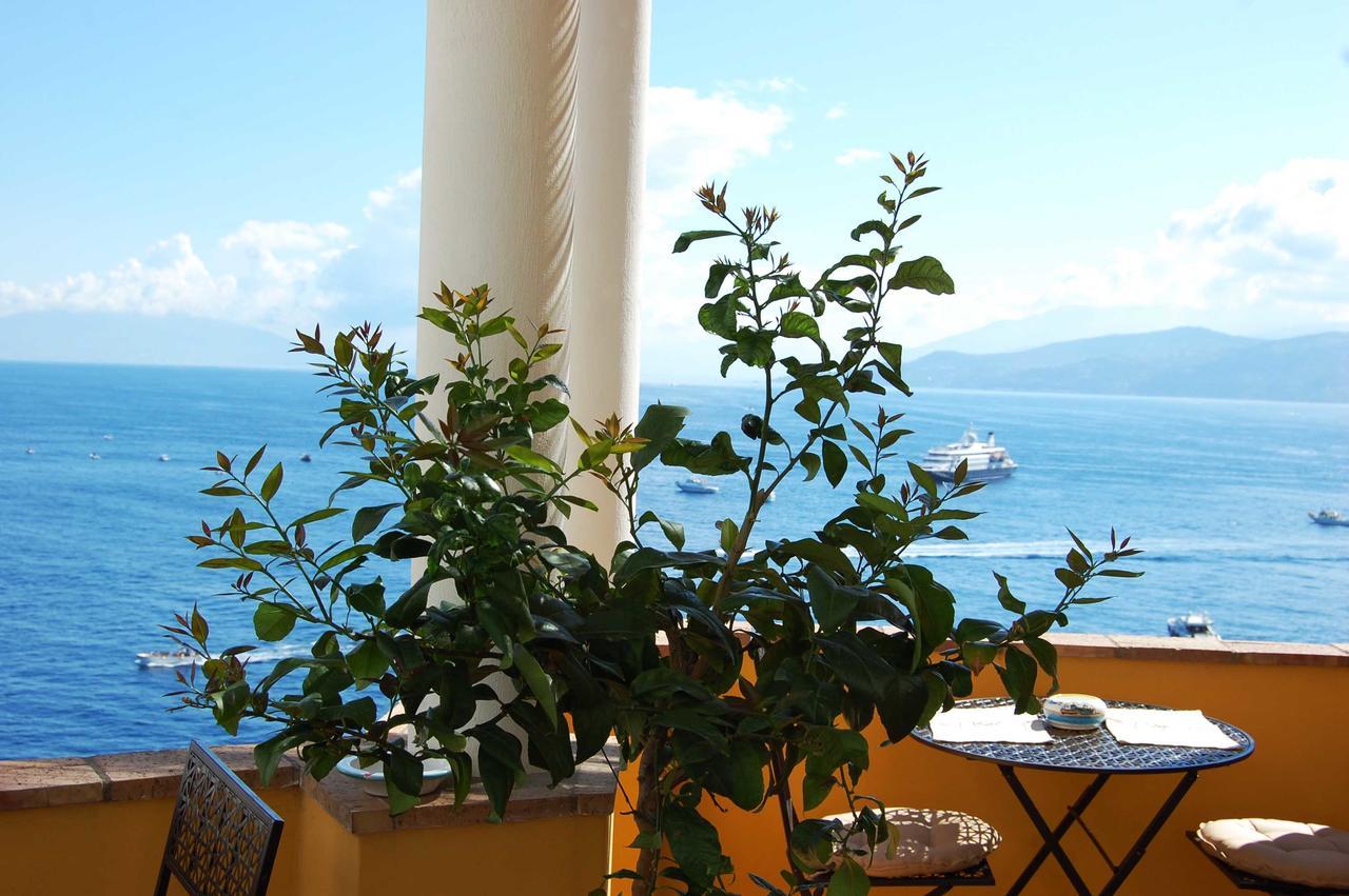 La Terrazza Sul Mare Bed & Breakfast Capri Luaran gambar